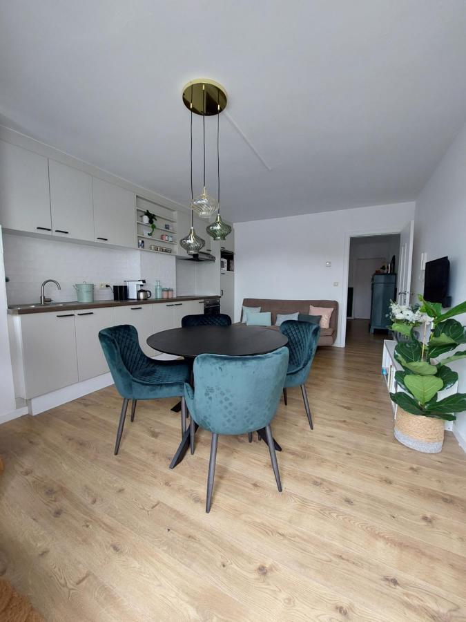 Sea-Cret, Een Sfeervol Appartement Aan Zee Blankenberge Bagian luar foto